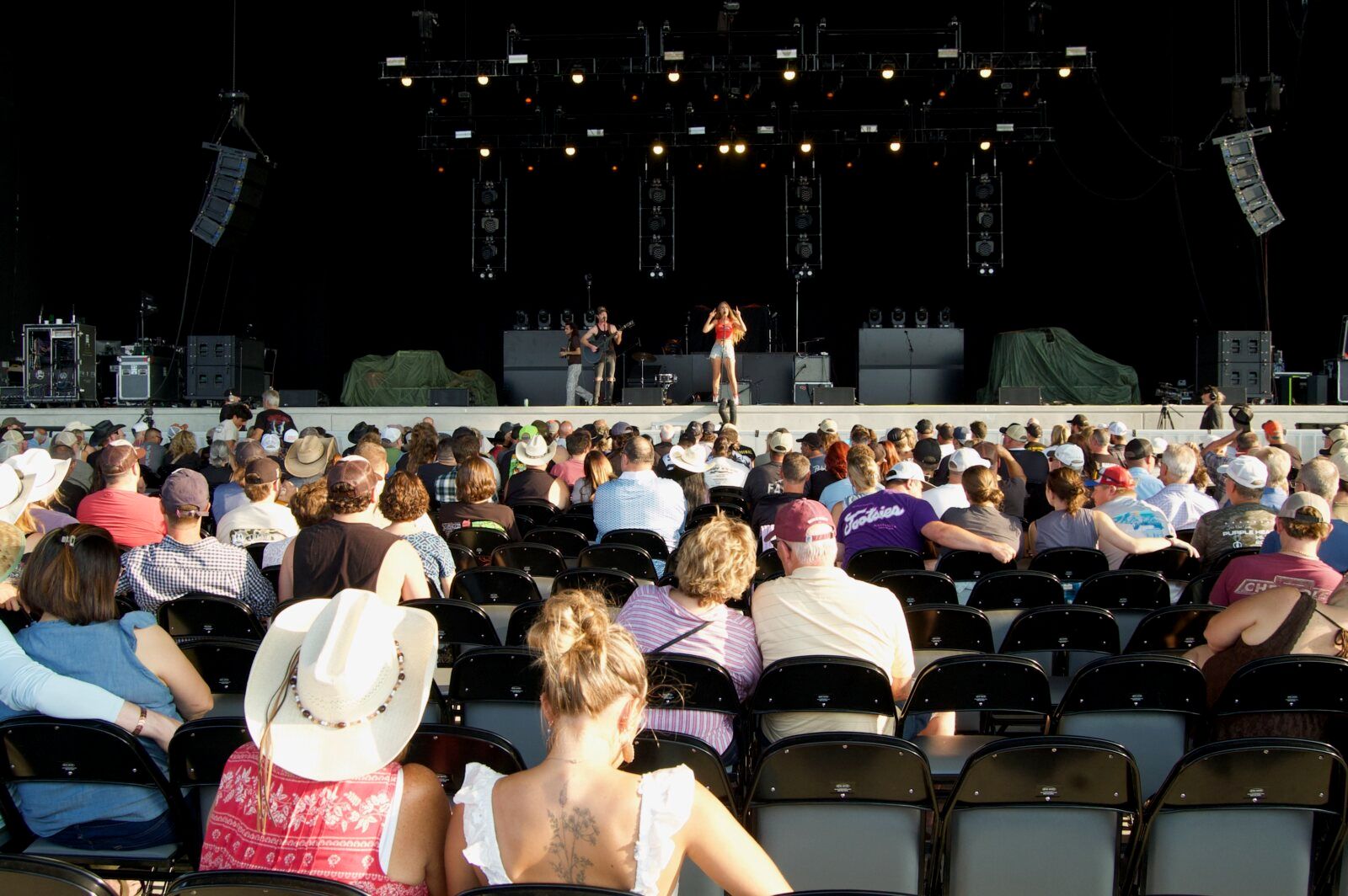 Photo Review: Mary Kutter and Junior Brown, Special Guest for Hank Williams, Jr. Image