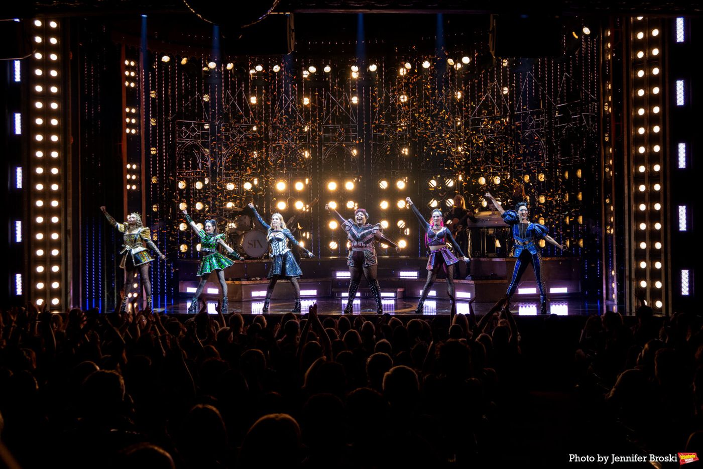 Photos: SIX Welcomes New Queens Chloe Tucker Caine, Natalie Paris, Aimie Atkinson & Stephanie Jae Park Image