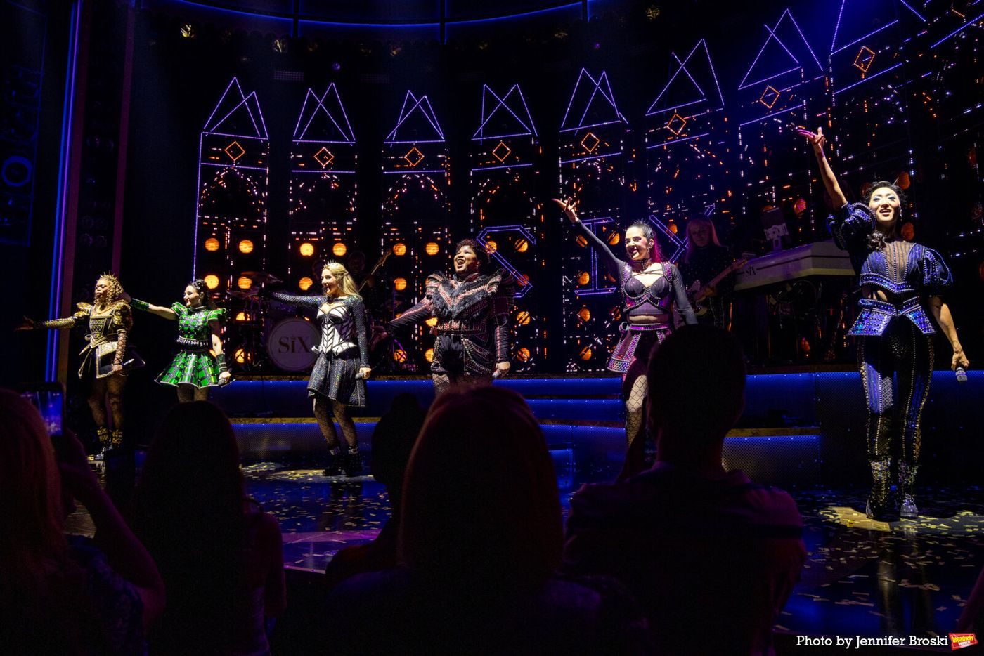 Photos: SIX Welcomes New Queens Chloe Tucker Caine, Natalie Paris, Aimie Atkinson & Stephanie Jae Park Image