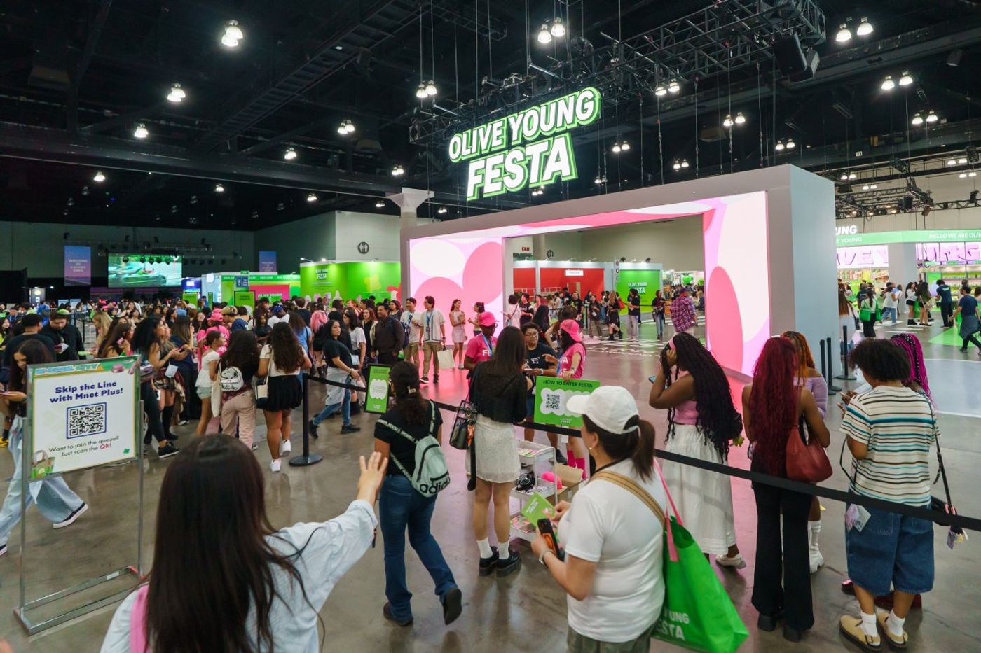 KCON LA 2026 Recap: All of the Best Performances, Booths, Activities, Events, and More! Image