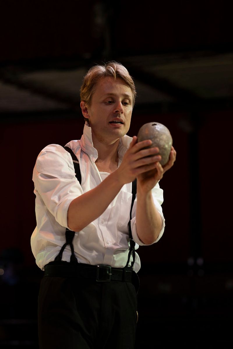 Review: HAMLET at Shakespeare & Company Image