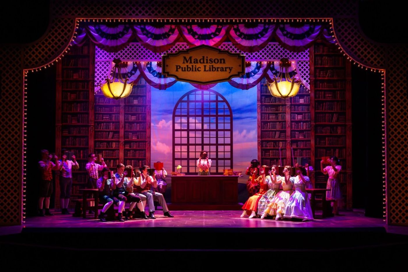 Review: THE MUSIC MAN at Theatre Memphis Image