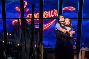 Aaron Tveit, Kelsie Watts Photo