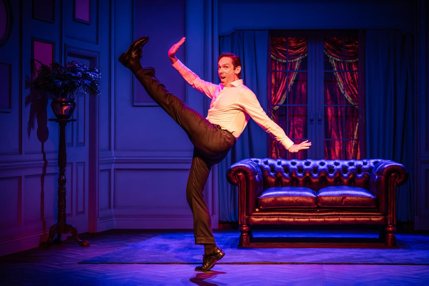 Photos: Sam Harrison Stars in JEEVES TAKES CHARGE at Charing Cross Theatre Image