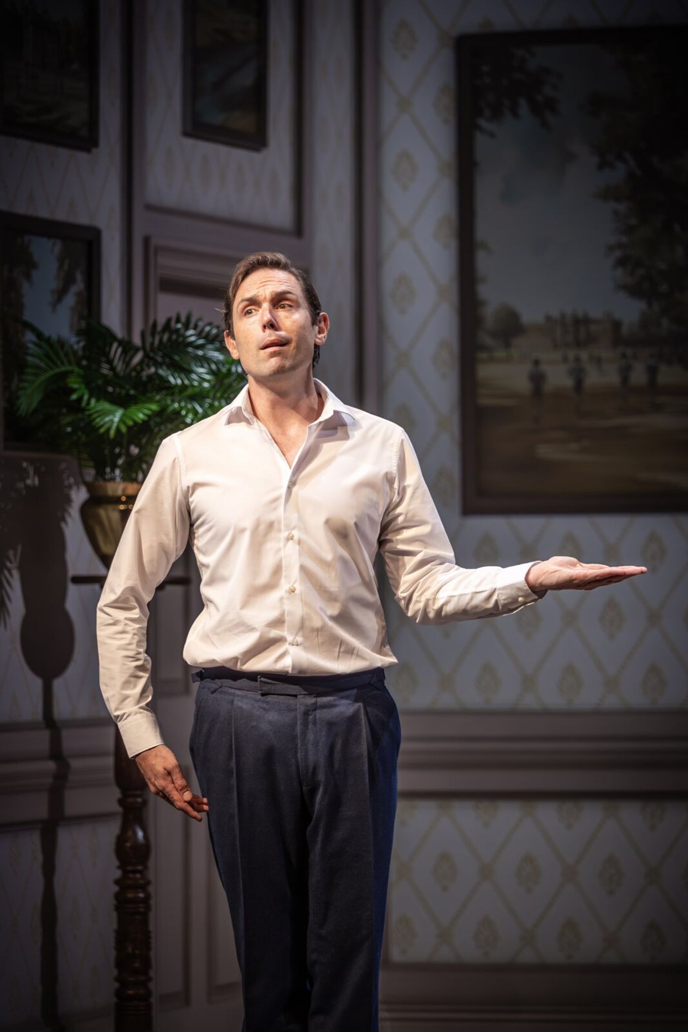 Photos: Sam Harrison Stars in JEEVES TAKES CHARGE at Charing Cross Theatre Image