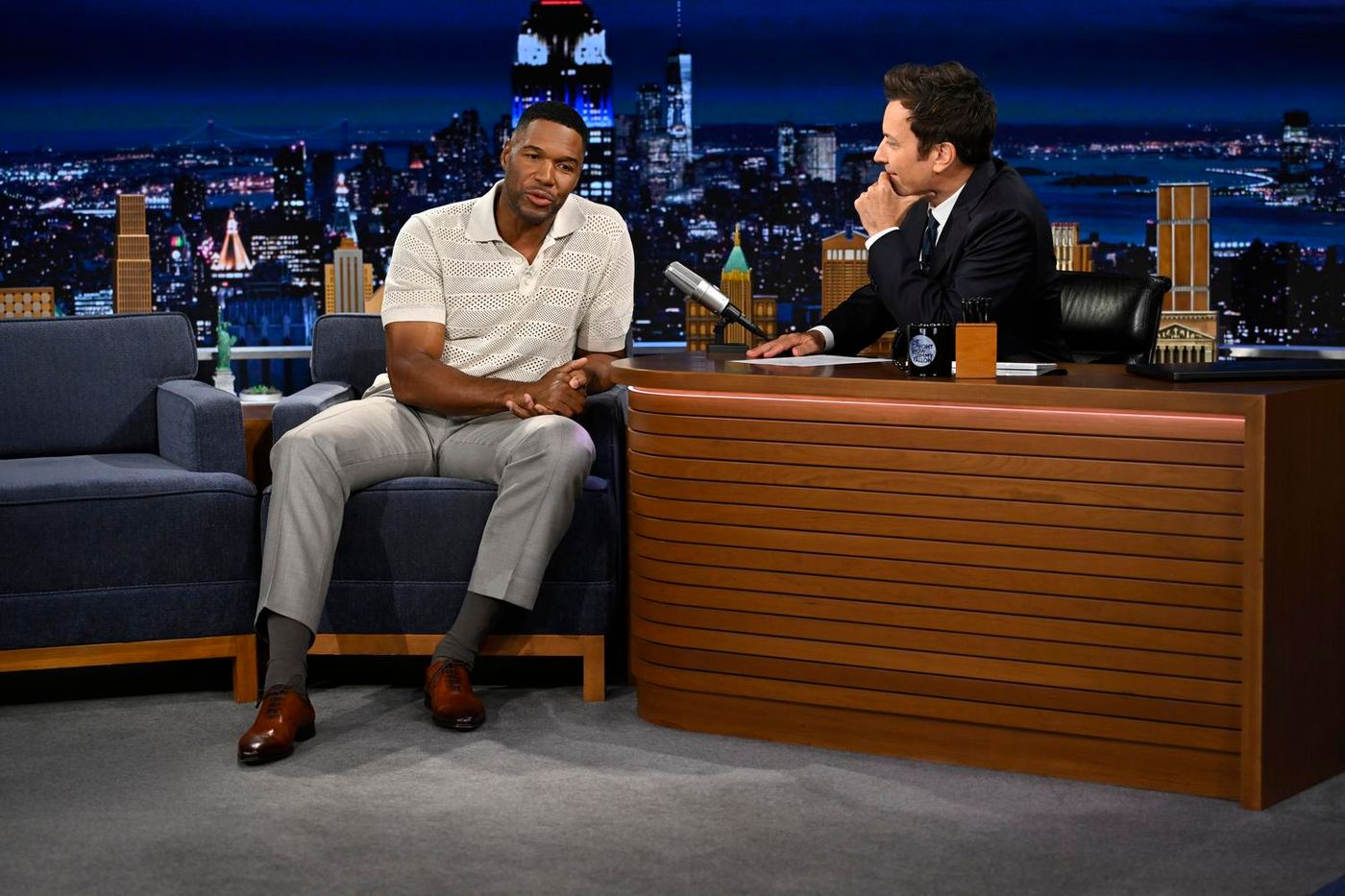Photos: TONIGHT SHOW Recap: Michael Strahan, Chase Stokes, THE STRAY CATS Perform Image