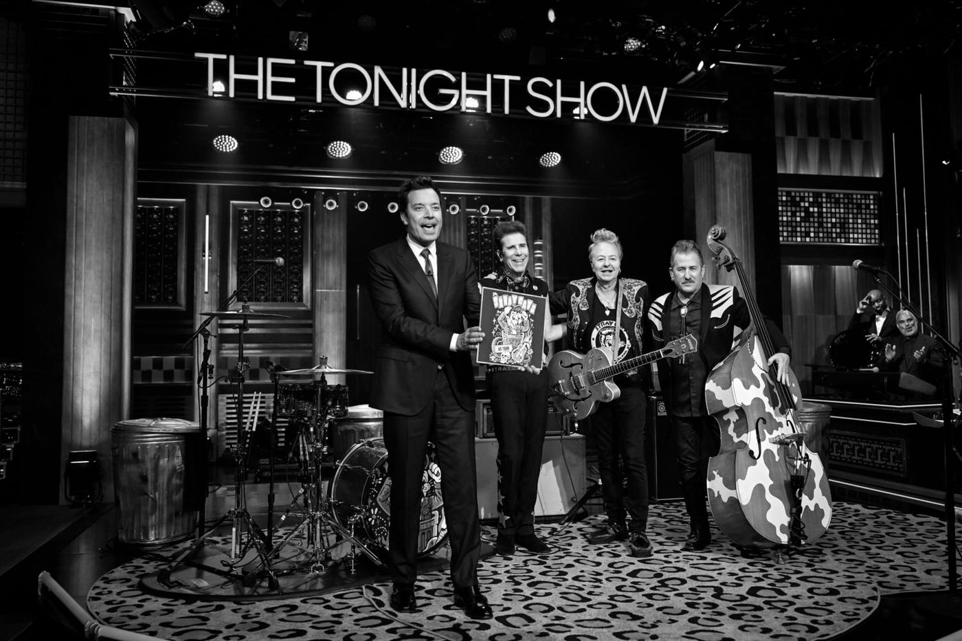 Photos: TONIGHT SHOW Recap: Michael Strahan, Chase Stokes, THE STRAY CATS Perform Image