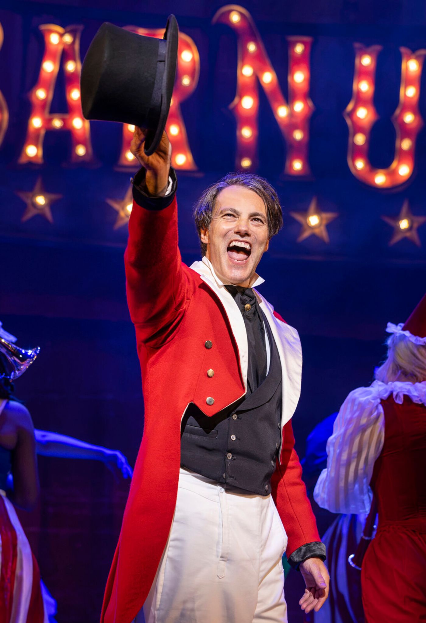 Photos: Matt Rawle and More in BARNUM UK Tour Image