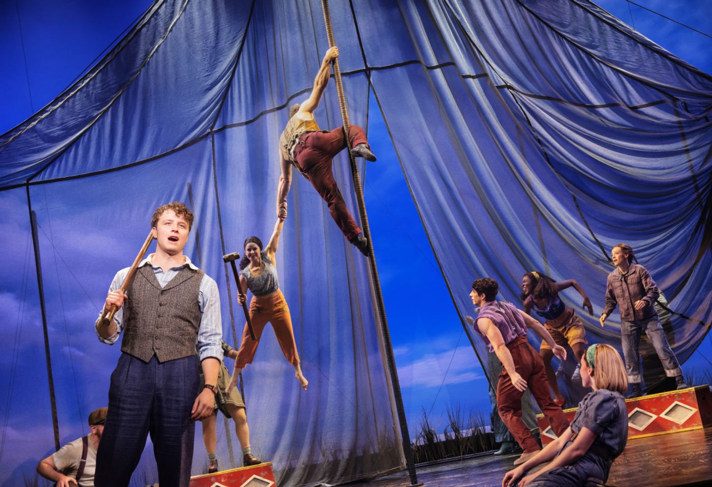 Review: WATER FOR ELEPHANTS Brings Romance, Puppetry and Circus Magic to Broadway San Diego Image