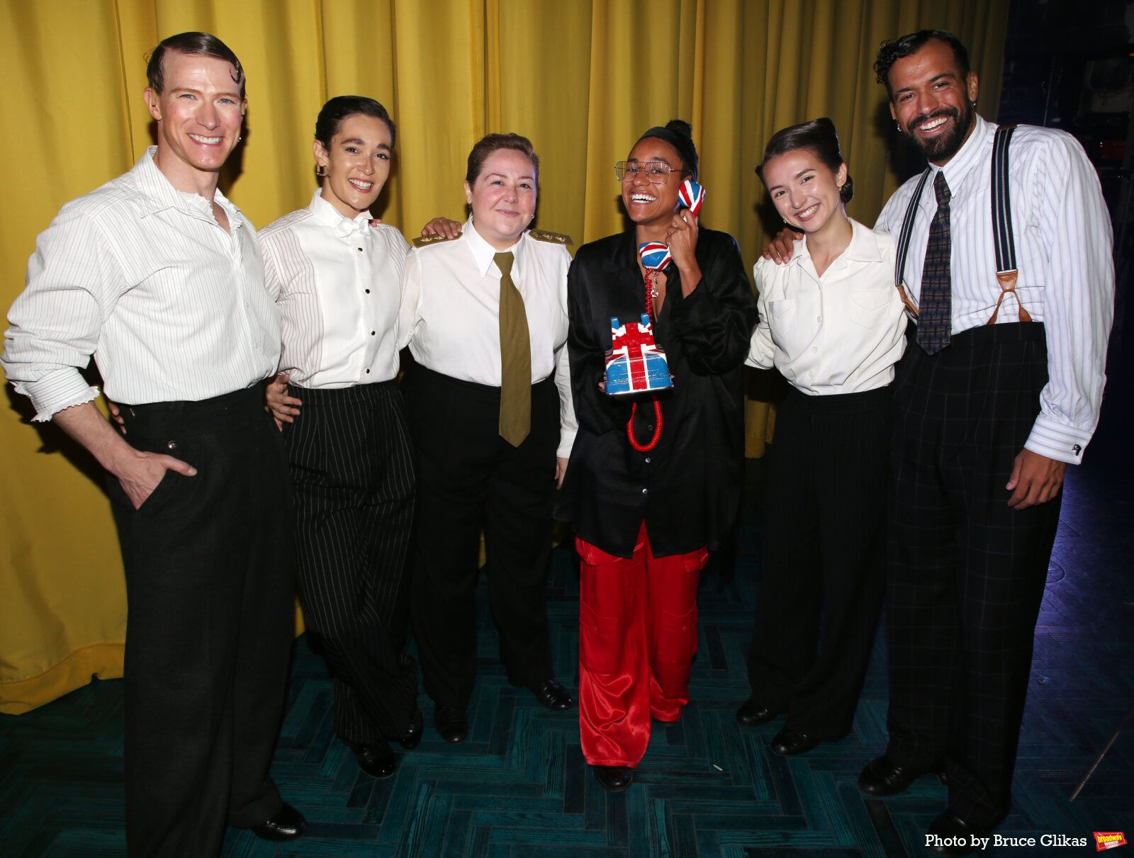 Photos: Ariana DeBose Visits OPERATION MINCEMEAT on Broadway — photo 1 of 14