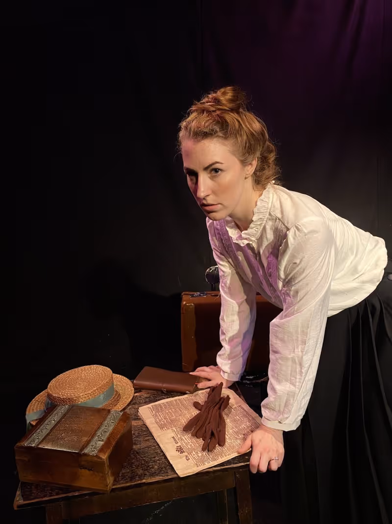 Review: KABBARLI: AN IRISHWOMAN IN THE DESERT, Etcetera Theatre Image