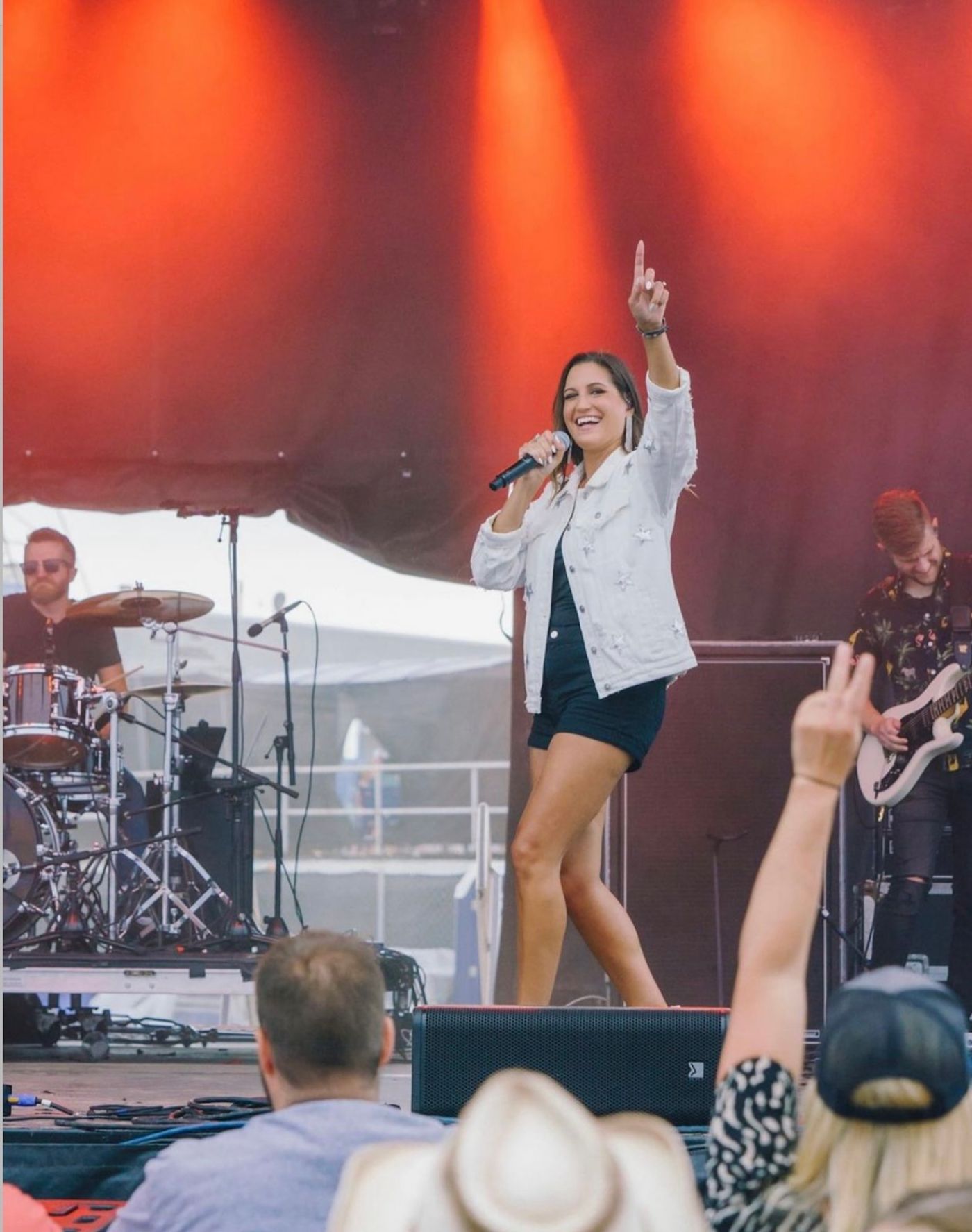 Photos: Carolyn Miller Releases Self-Titled EP CAROLYN MILLER, Out Now Image