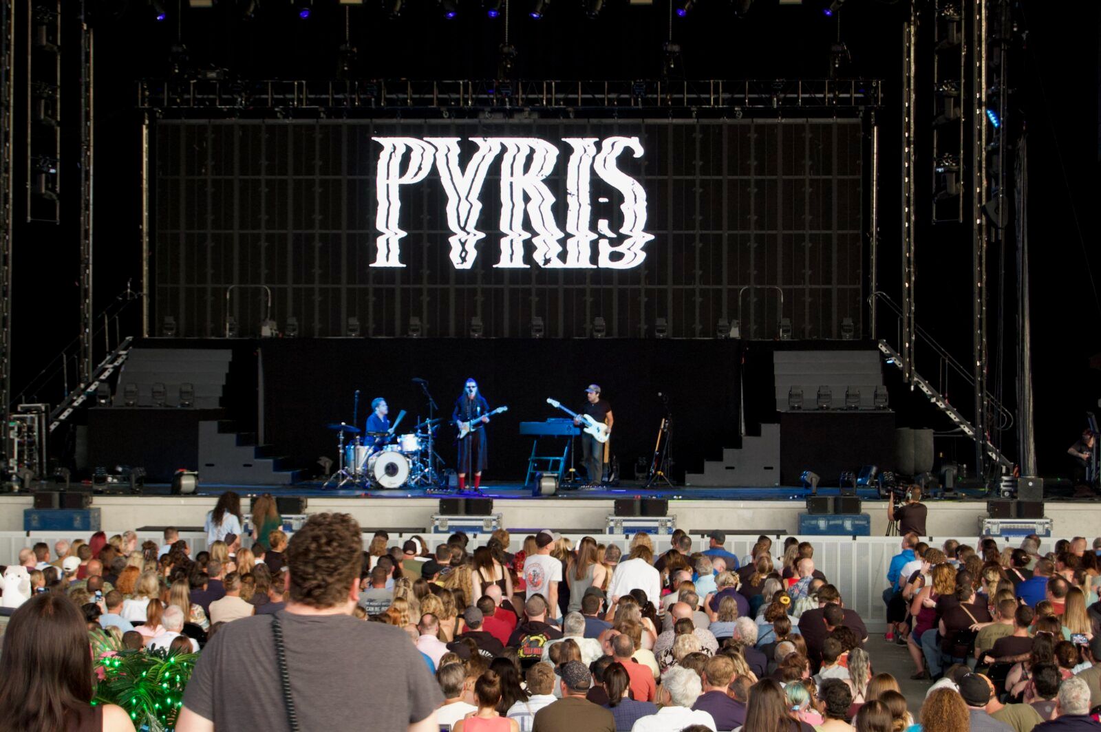 Photos: ARKAI and PVRIS S.G. For Lindsey Stirling Image