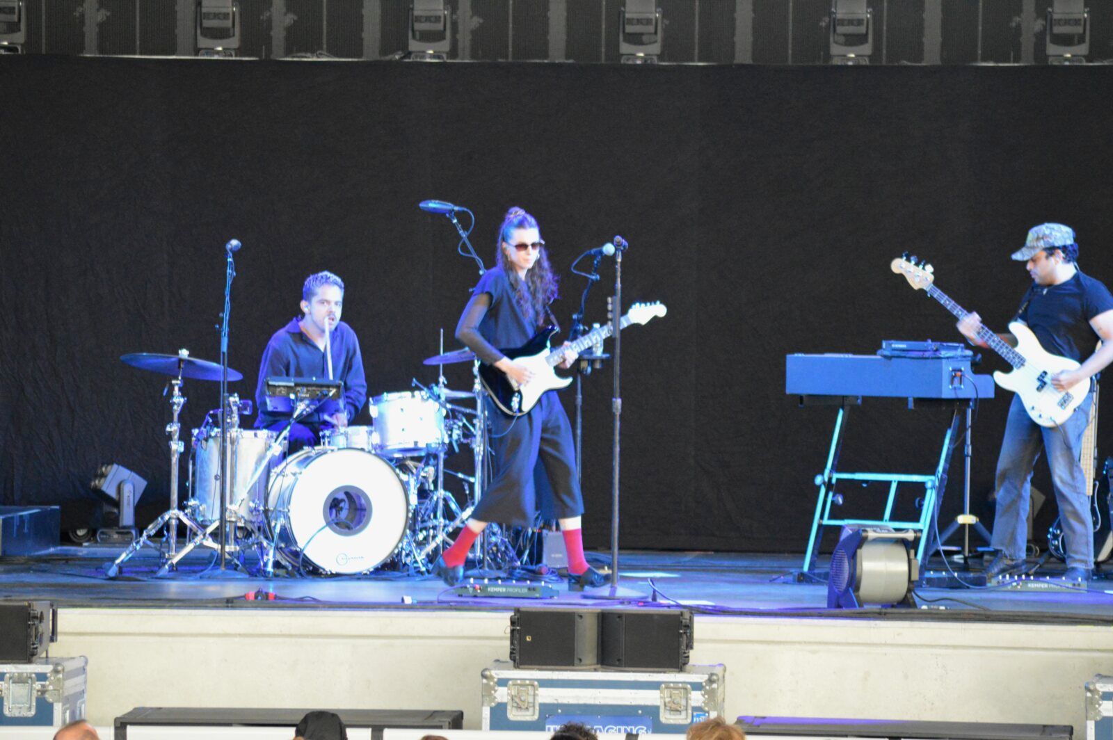 Photos: ARKAI and PVRIS S.G. For Lindsey Stirling Image