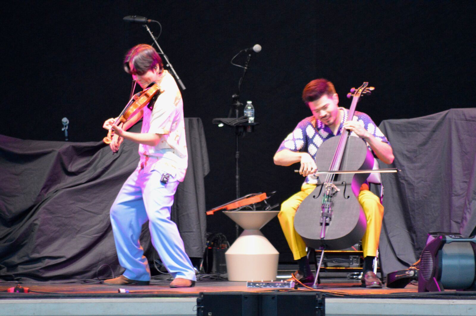 Photos: ARKAI and PVRIS S.G. For Lindsey Stirling Image