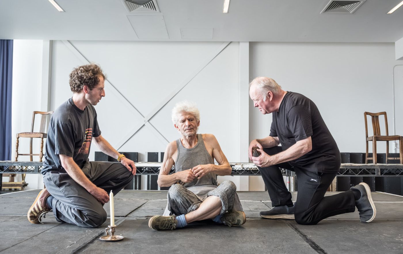 Photos: A TALE OF TWO CITIES UK Tour in Rehearsal Image