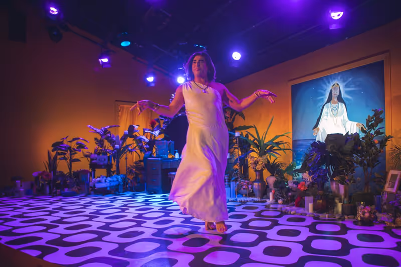Review: NI MI MADRE Unpacks Motherhood with Humor and Grace at Diversionary Theatre Image