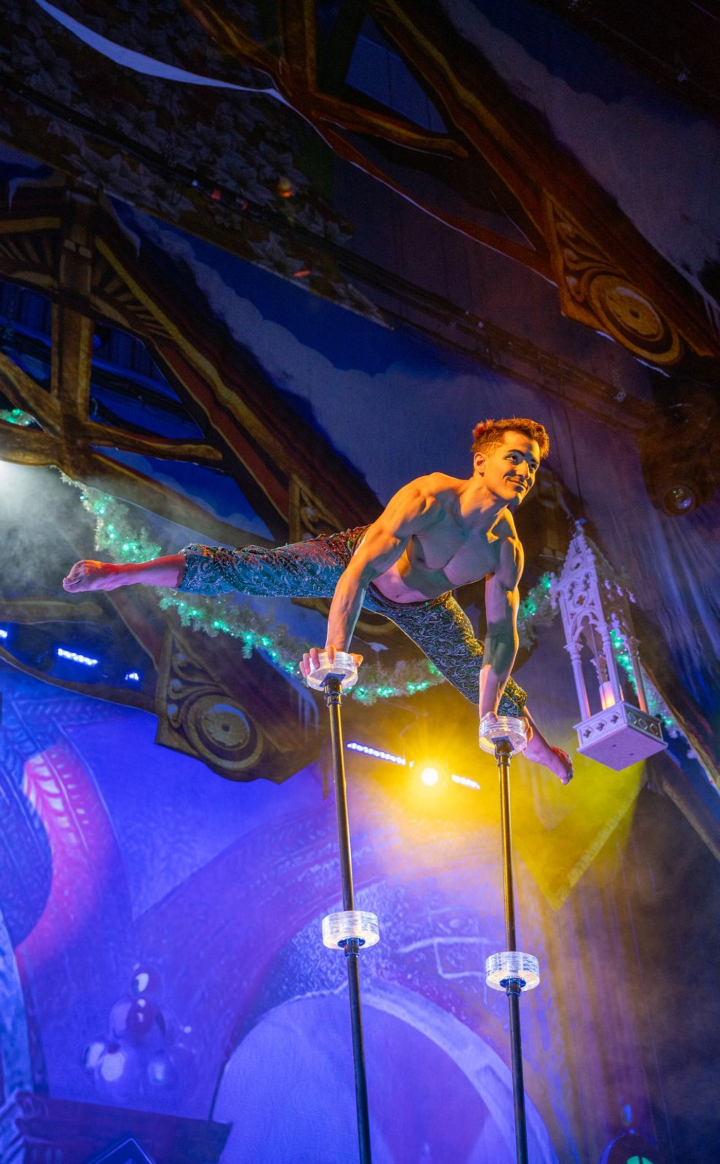 Photos: Cirque Dreams Holidaze Comes To Greensboro With A Reimagined Holiday Spectacular Image