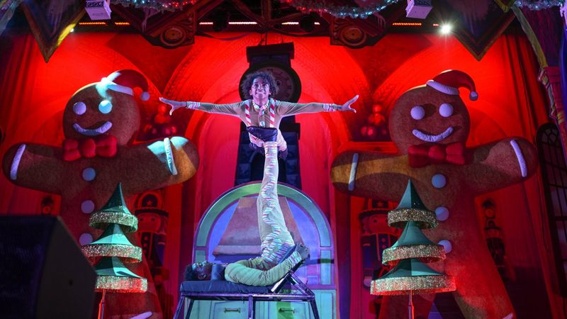Photos: Cirque Dreams Holidaze Comes To Greensboro With A Reimagined Holiday Spectacular — photo 32 of 40