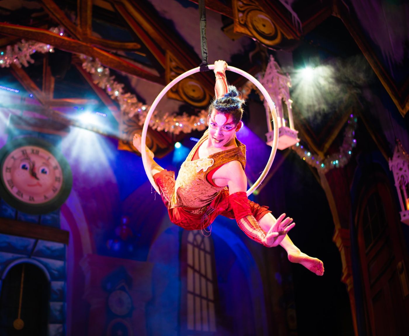Photos: Cirque Dreams Holidaze Comes To Greensboro With A Reimagined Holiday Spectacular Image