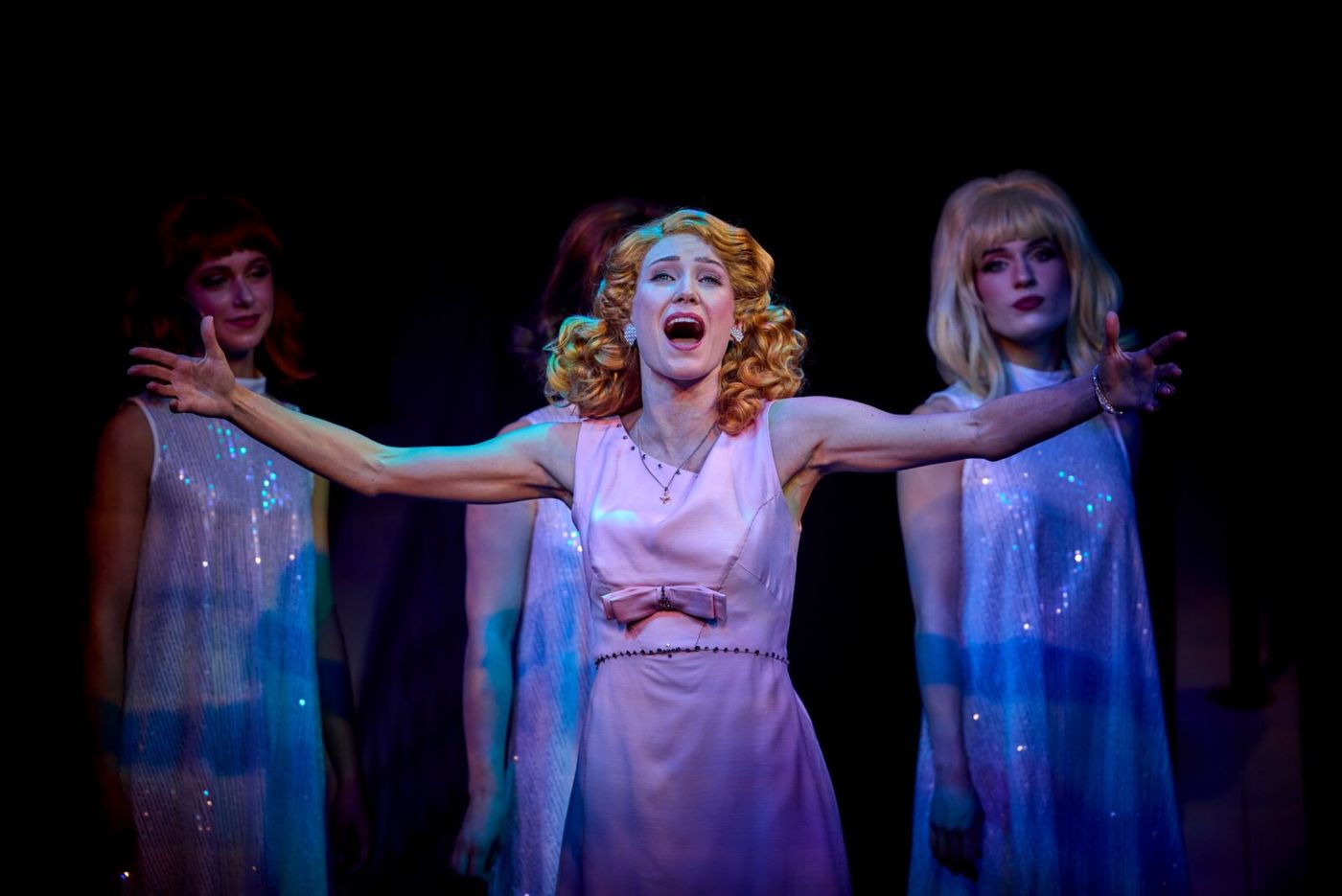 Photos: CATCH ME IF YOU CAN Opens at Hale Centre Theatre Arizona Image