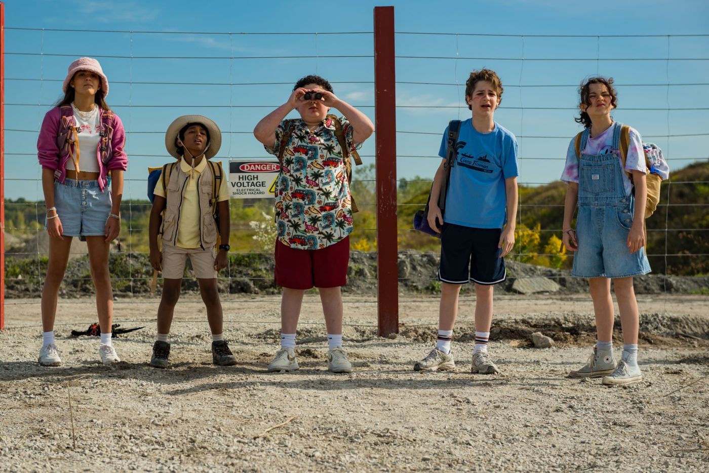 Photos: TINY FUGITIVES Trailer Starring Johnny Knoxville to Debut in Theaters Image