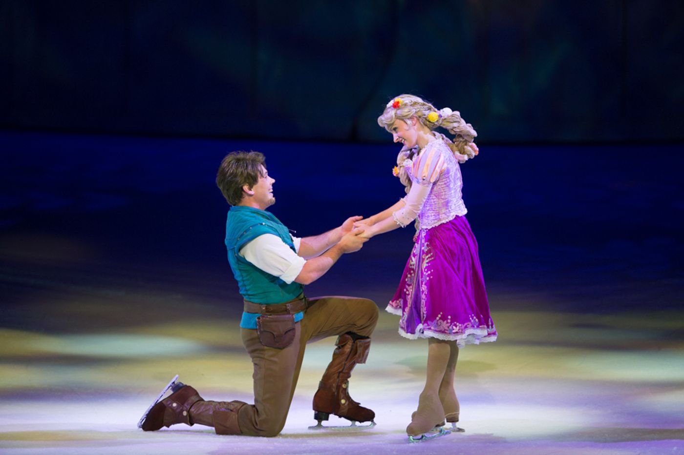Photos: DISNEY ON ICE: SPOTLIGHT MAGIC! to Skate Into Sunrise's Amerant Bank Arena Image