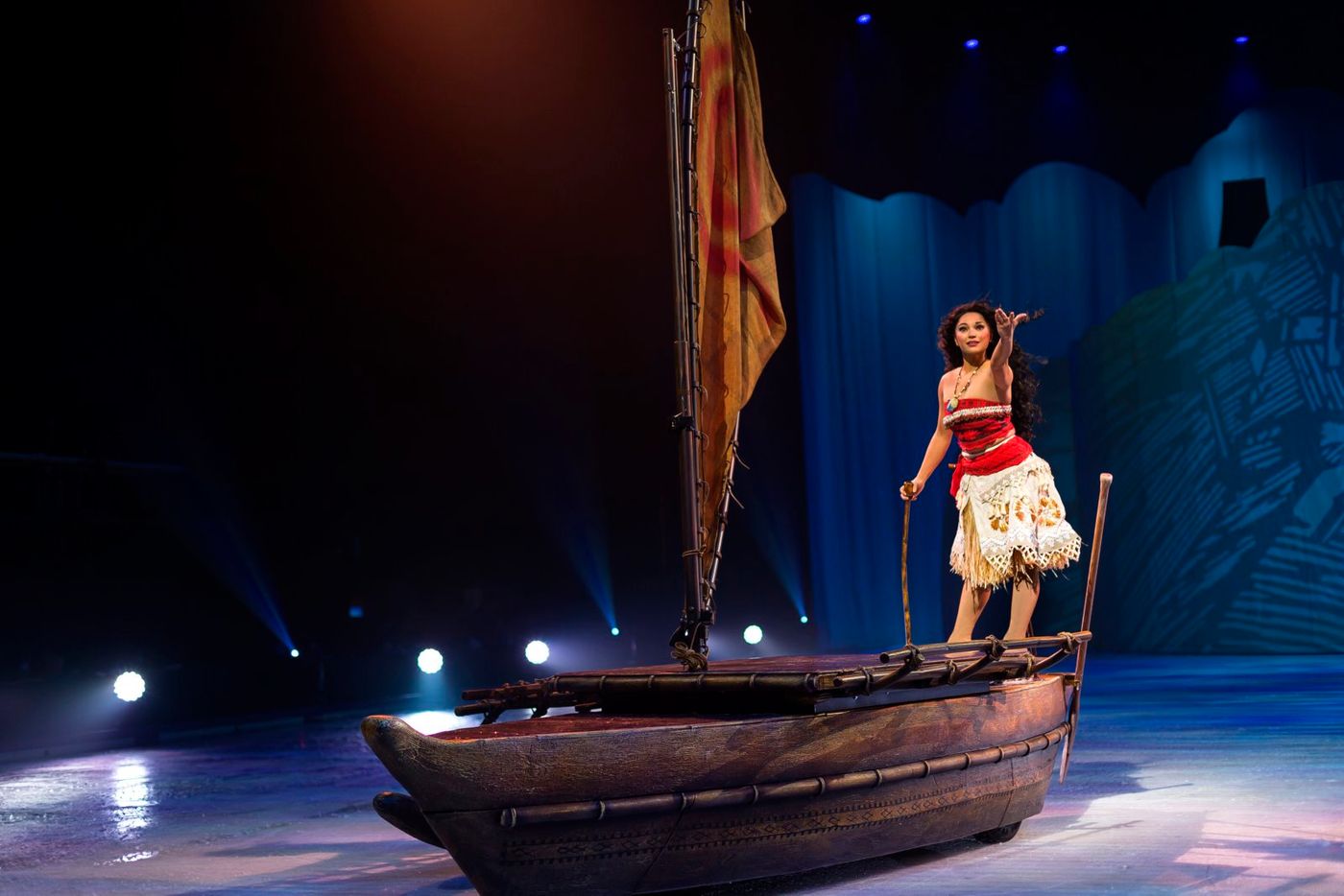 Photos: DISNEY ON ICE: SPOTLIGHT MAGIC! to Skate Into Sunrise's Amerant Bank Arena Image