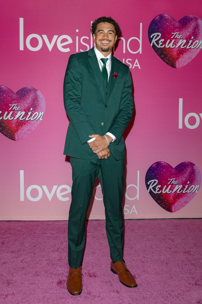 Photos: LOVE ISLAND USA Renewed for Season Nine, Ariana Madix to Return as Host — photo 4 of 32