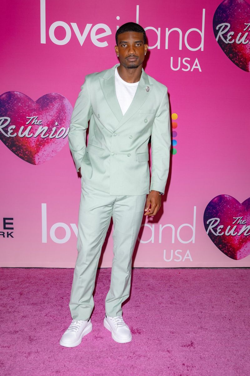 Photos: LOVE ISLAND USA Renewed for Season Nine, Ariana Madix to Return as Host — photo 13 of 32