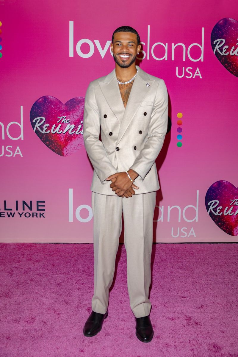 Photos: LOVE ISLAND USA Renewed for Season Nine, Ariana Madix to Return as Host — photo 16 of 32