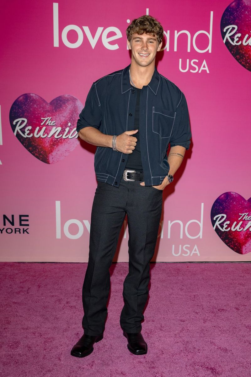 Photos: LOVE ISLAND USA Renewed for Season Nine, Ariana Madix to Return as Host — photo 19 of 32