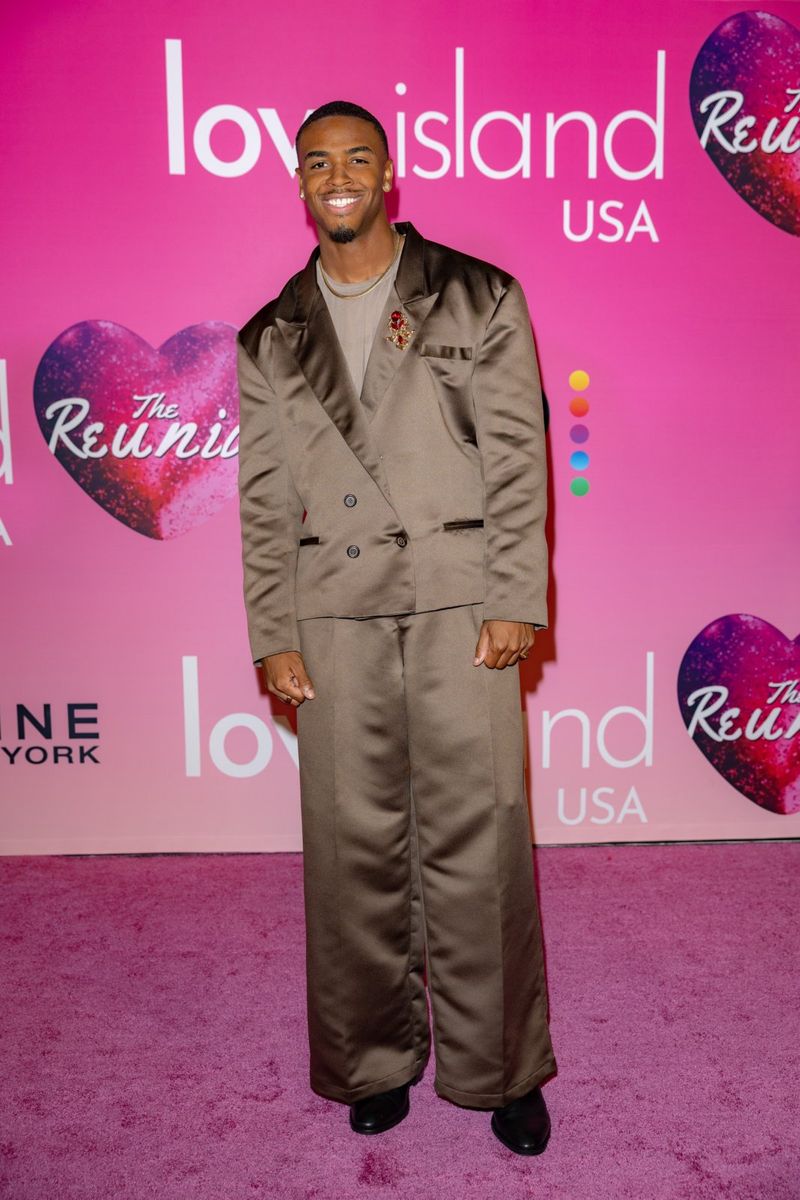 Photos: LOVE ISLAND USA Renewed for Season Nine, Ariana Madix to Return as Host — photo 27 of 32