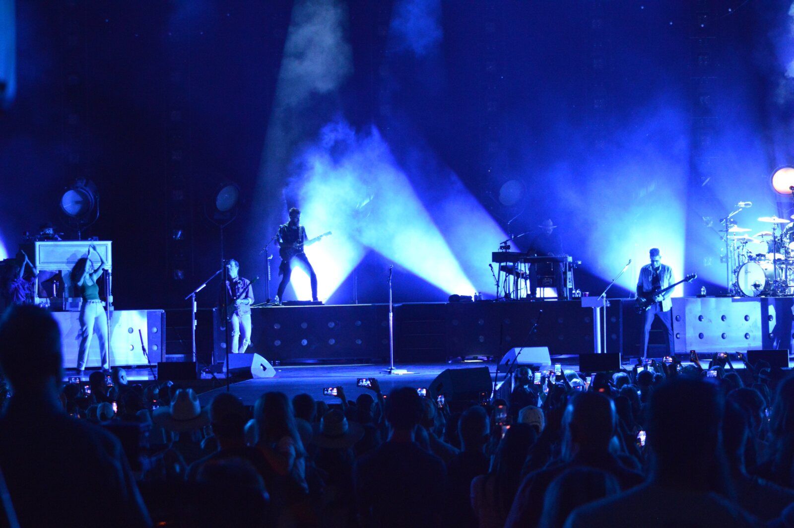 Photos: Thomas Rhett: Sound Track to Life Tour — photo 1 of 38