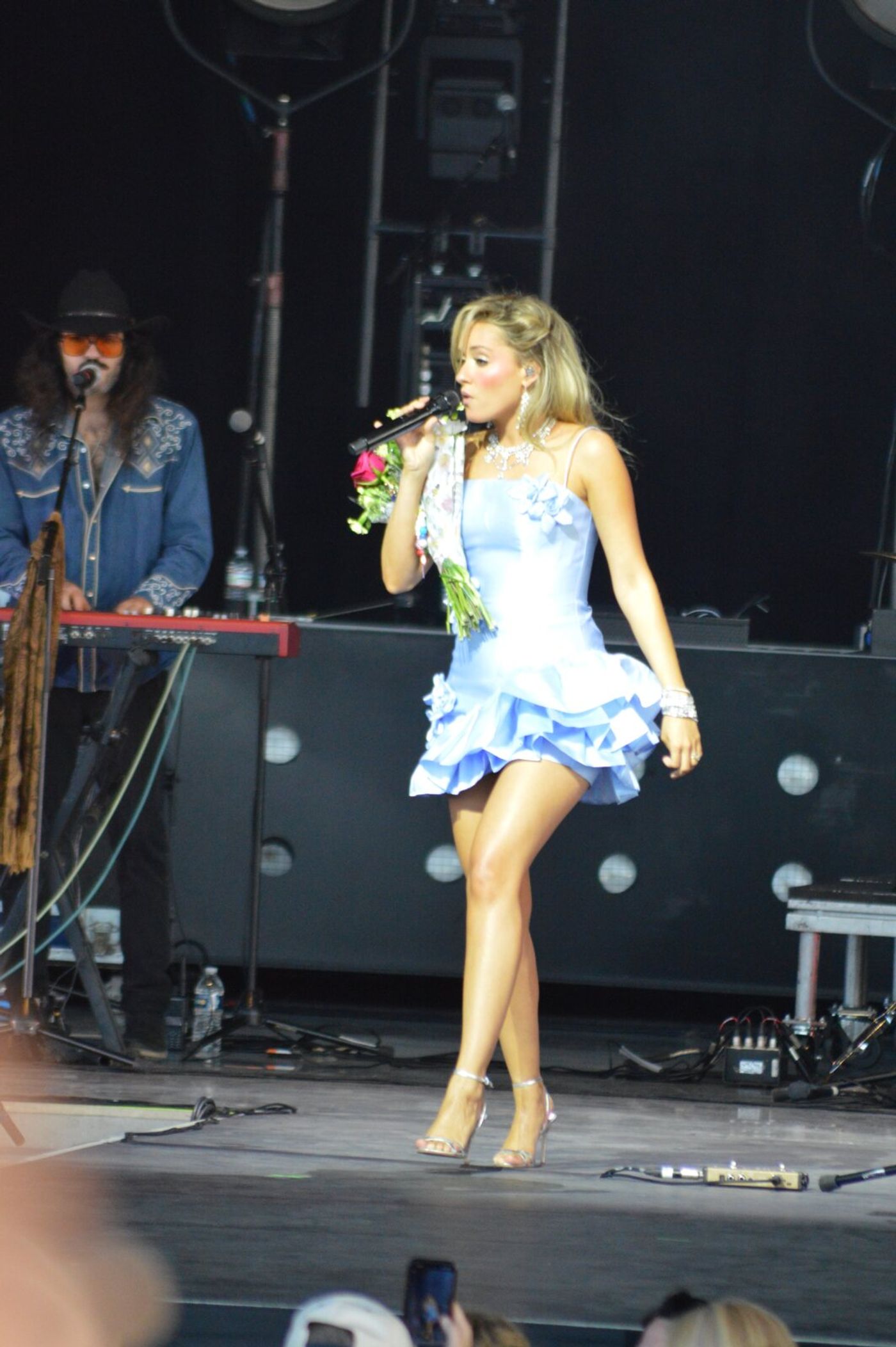 Photos: Emily Ann Roberts and Conner Smith SG for Thomas Rhett Image