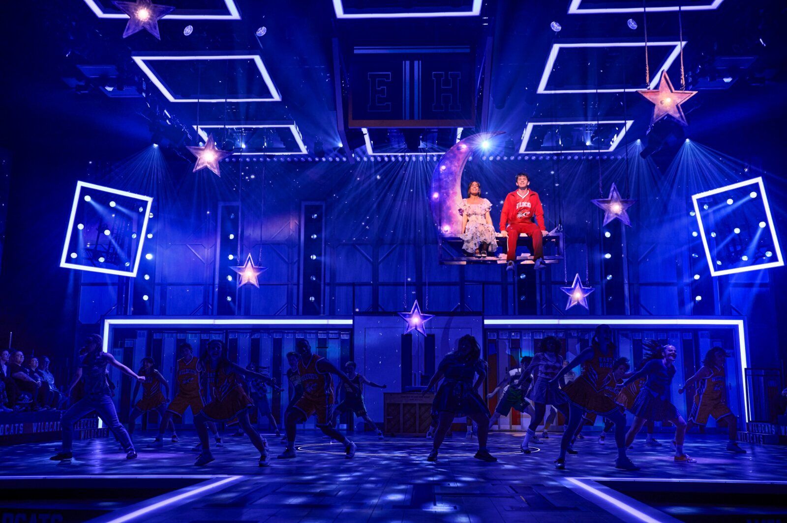 Photos/Video: KayCee Stroh, Jason Donovan, and More in HIGH SCHOOL MUSICAL — photo 8 of 13