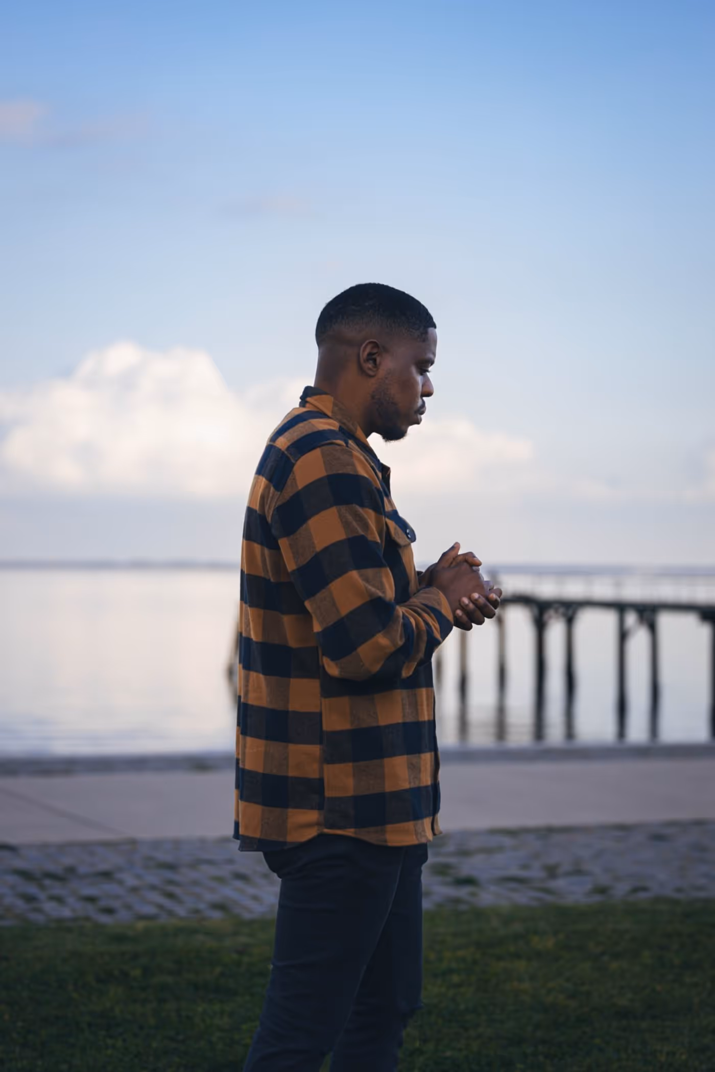 Photos: Zoe Kypri Joins 40D on Sondela Recordings Single HOLDING ON Image