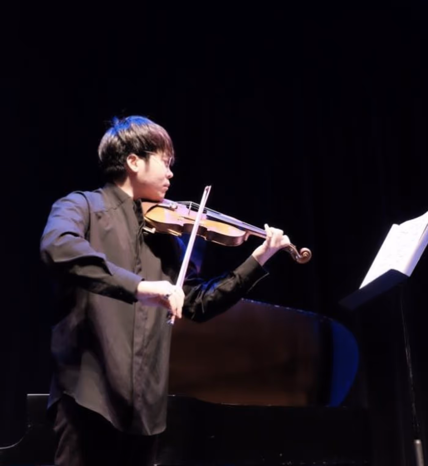 Violinist Jiyuan Yang Explores Memory, Sound and Storytelling in Vestige Image
