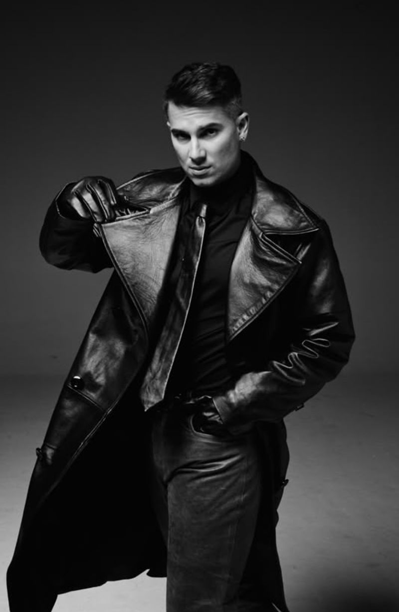 Photos: Pipe Bueno to Release LA BAILADA, New Preview of AQUÍ ESTOY YO — photo 1 of 5