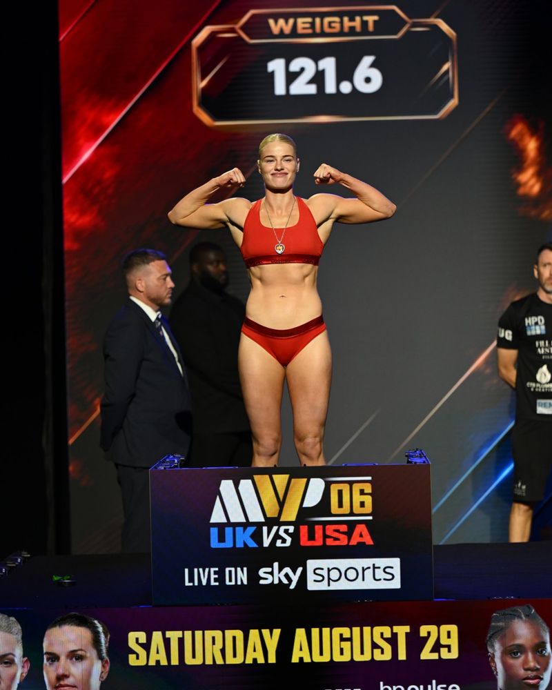 Photos: Mikaela Mayer, Chantelle Cameron Make Weight for MVPW-06 Title Clash — photo 18 of 40