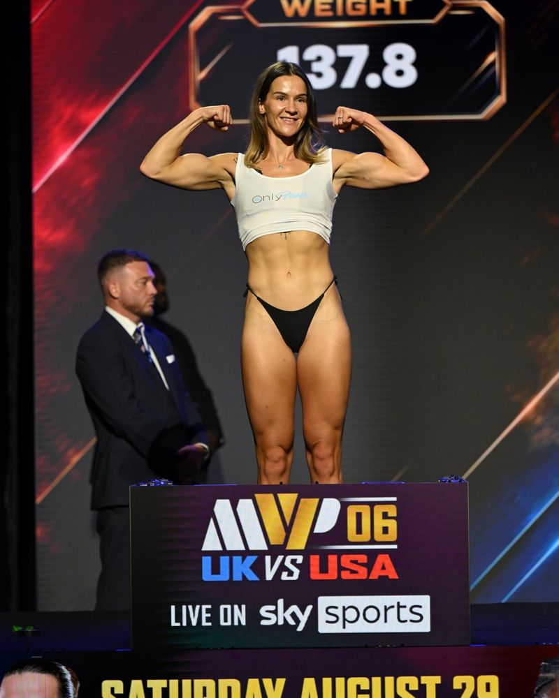 Photos: Mikaela Mayer, Chantelle Cameron Make Weight for MVPW-06 Title Clash — photo 24 of 40