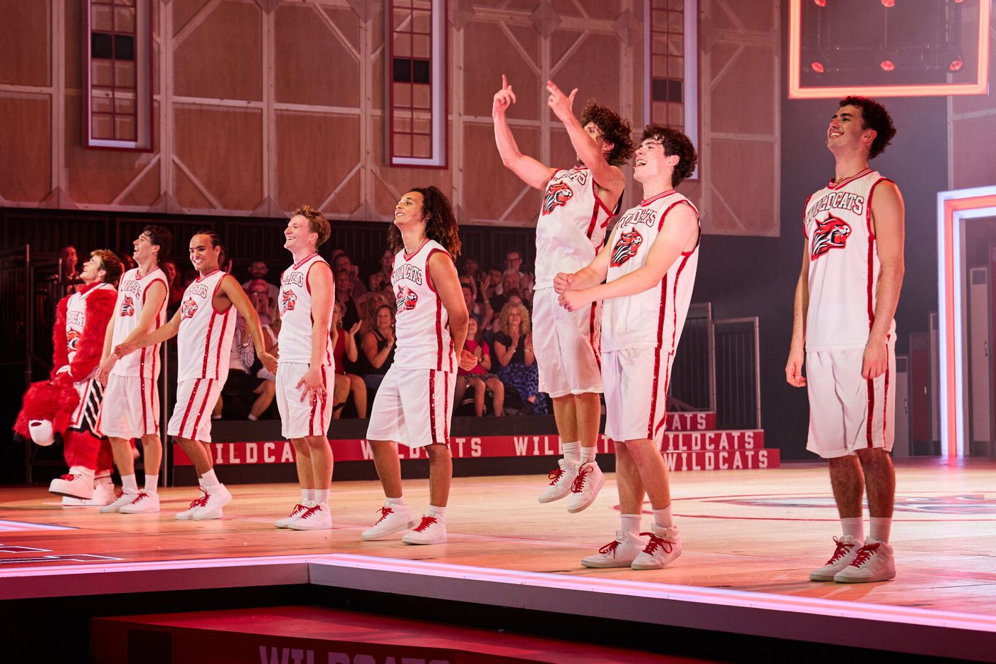 Photos: Opening Night of Disney's HIGH SCHOOL MUSICAL At Lowry, Salford Image