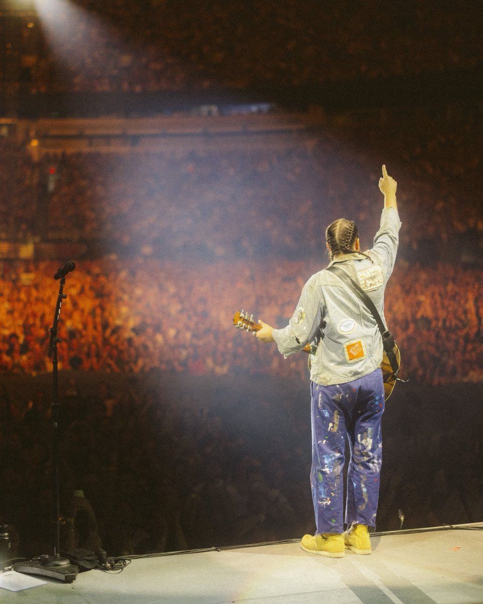 Review: Noah Kahan Brings THE GREAT DIVIDE Tour to a Sold-Out BC Place Image
