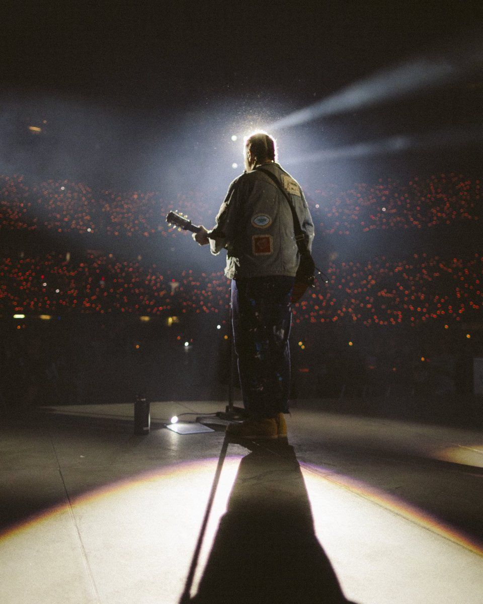 Review: Noah Kahan Brings THE GREAT DIVIDE Tour to a Sold-Out BC Place Image