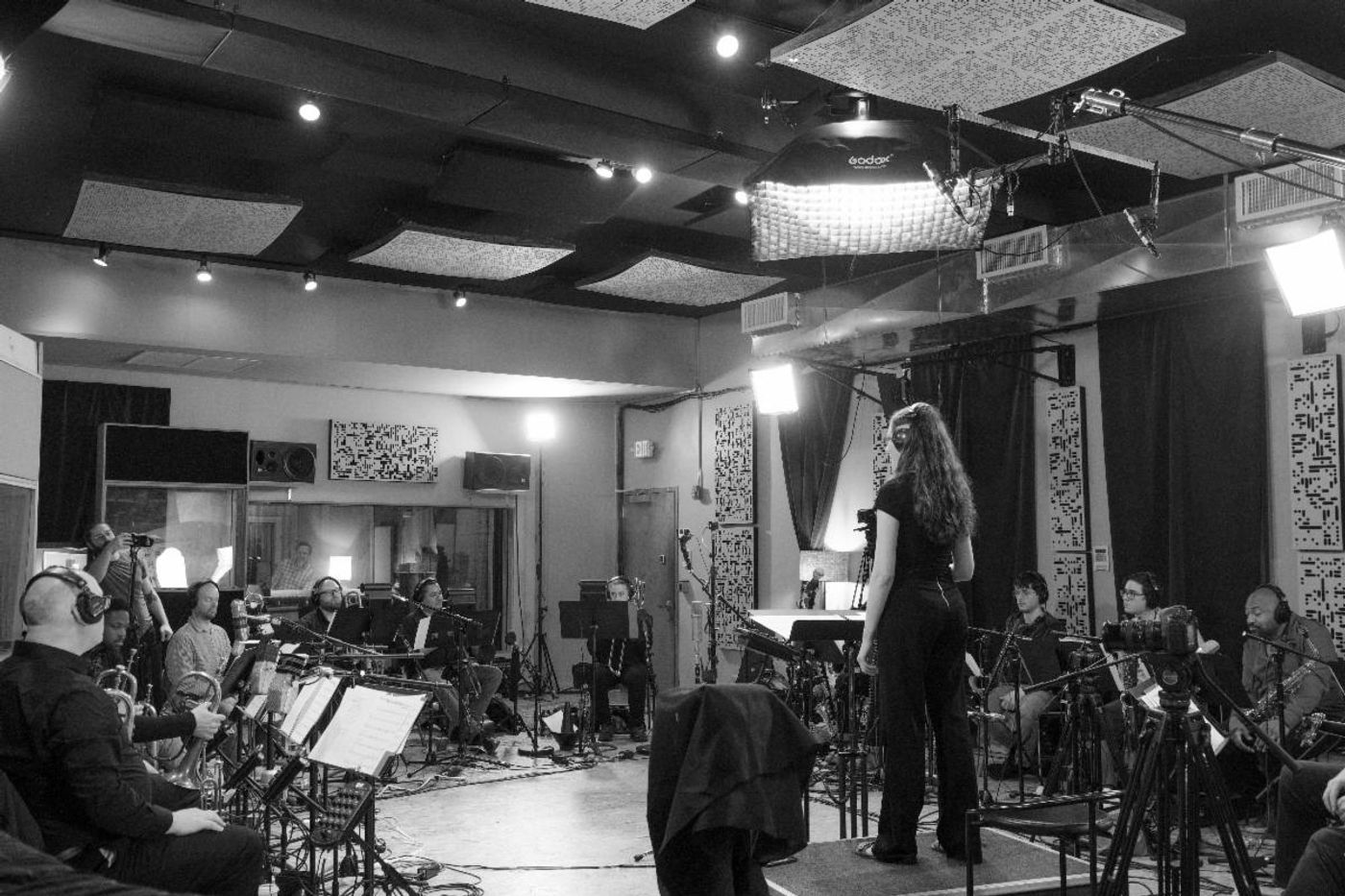 Photos: Sam Blakeslee Shares Title Track from NEW BLOOD Album Image