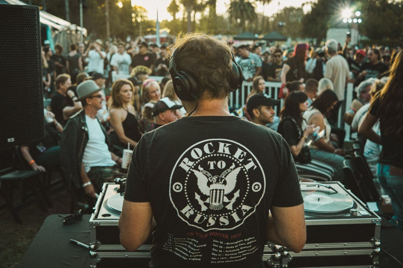 Photos: CRETIN FAMILY, Billy Idol Headline Ramones 50th Anniversary Tribute Image