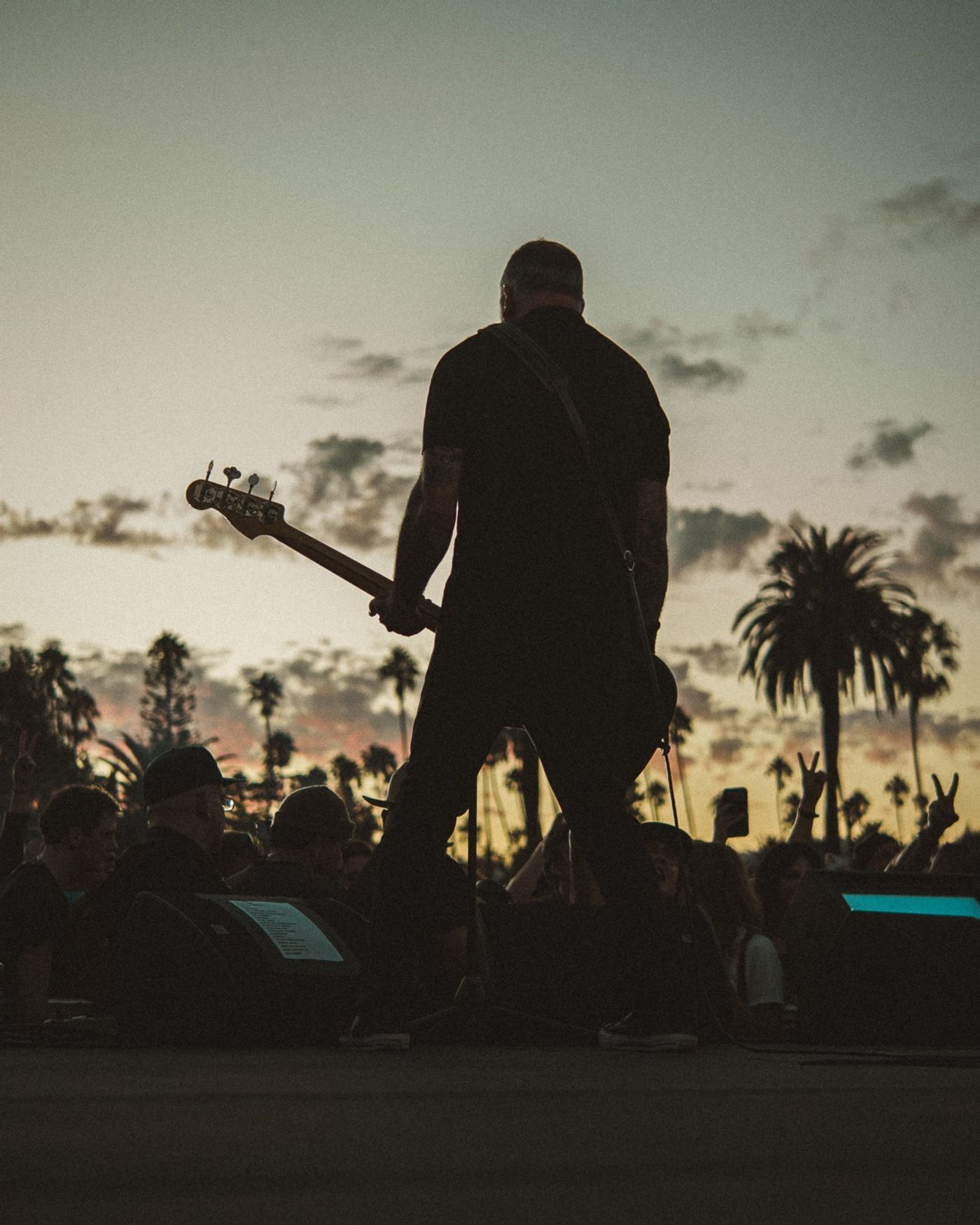 Photos: CRETIN FAMILY, Billy Idol Headline Ramones 50th Anniversary Tribute Image