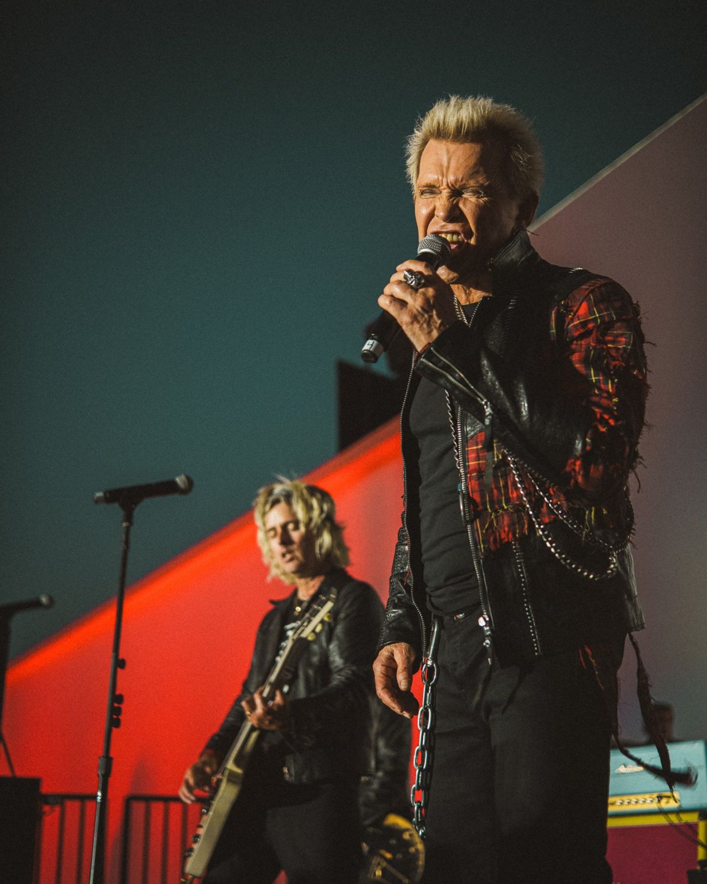 Photos: CRETIN FAMILY, Billy Idol Headline Ramones 50th Anniversary Tribute Image