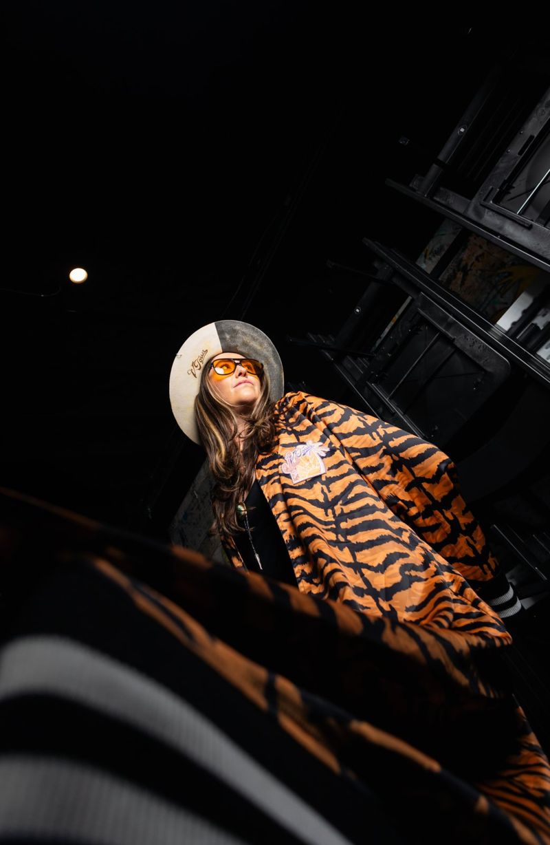 Photos: V Torres Releases Sophomore Album WOMAN — photo 5 of 18