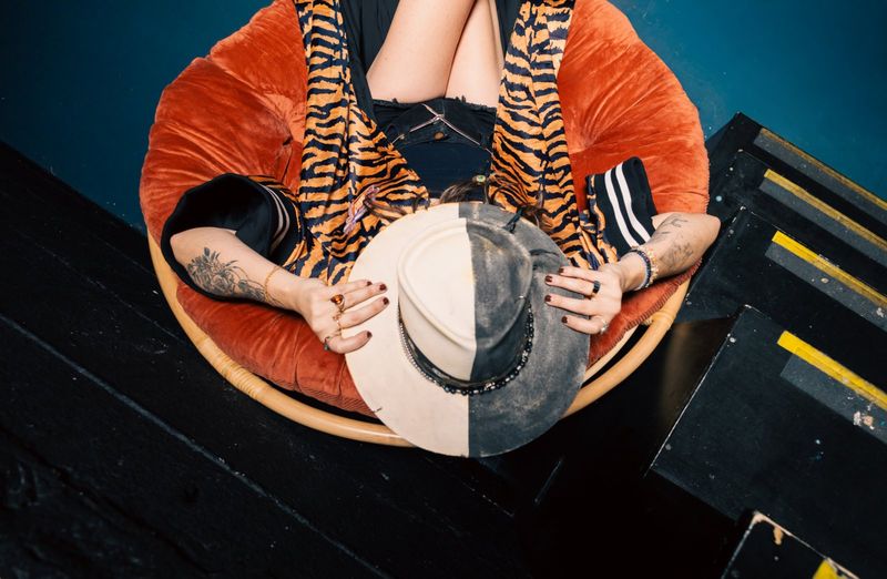 Photos: V Torres Releases Sophomore Album WOMAN — photo 17 of 18